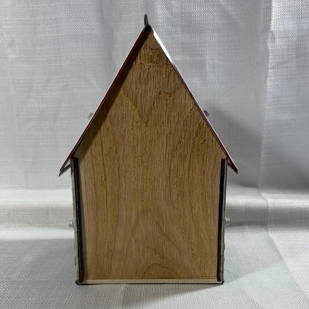 Handmade Vintage Michigan License Plate Birdhouse Cedar Wood Rustic Garden 1969